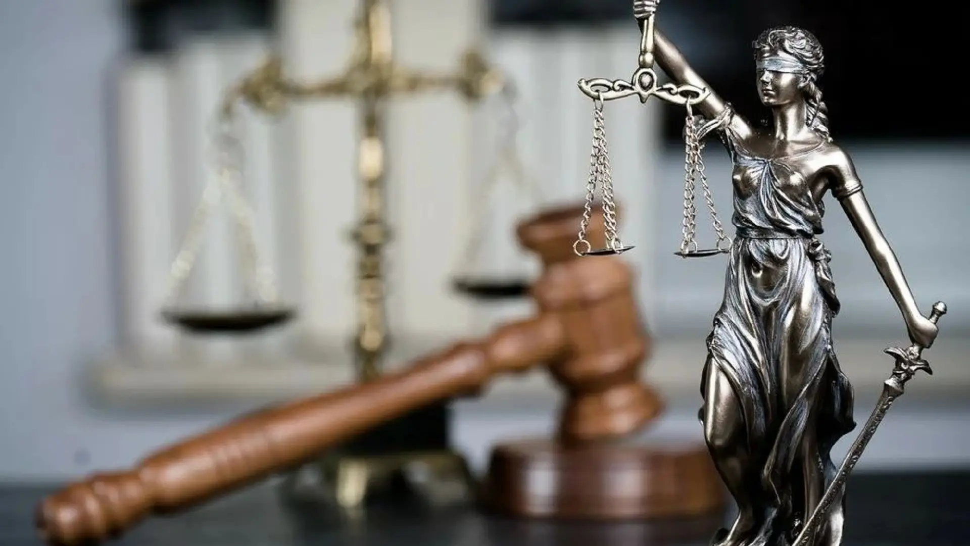 ЮРЕДИЧНI ПОСЛУГИ