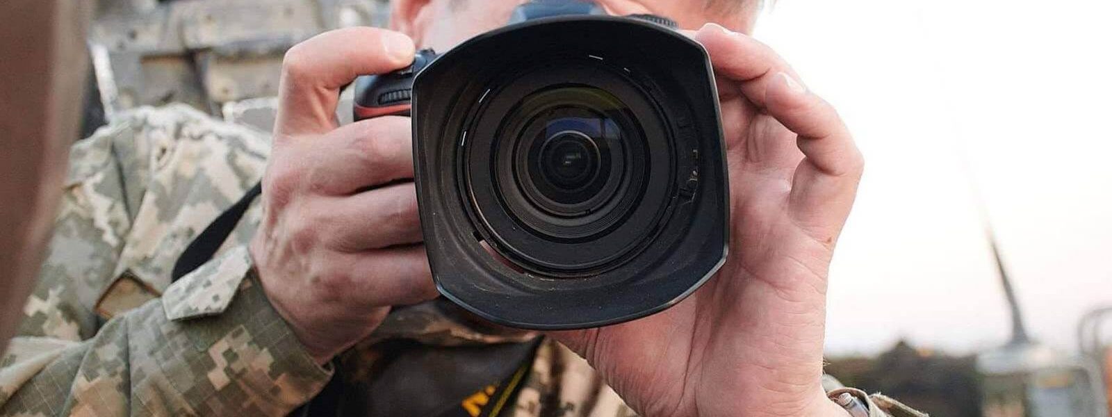 Вбивають, завдають поранень, викрадають – наслідки російської агресії для журналістів, що працюють в Україні