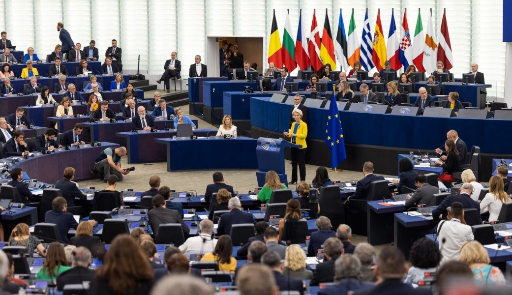 Ще 100 мільйонів євро для українських шкіл