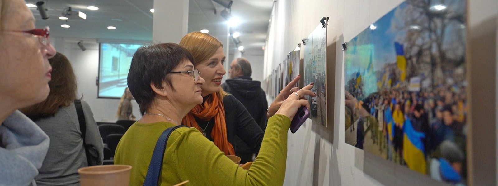 Український прапор для фотографа, або «Нескорений Херсон» у Вінниці