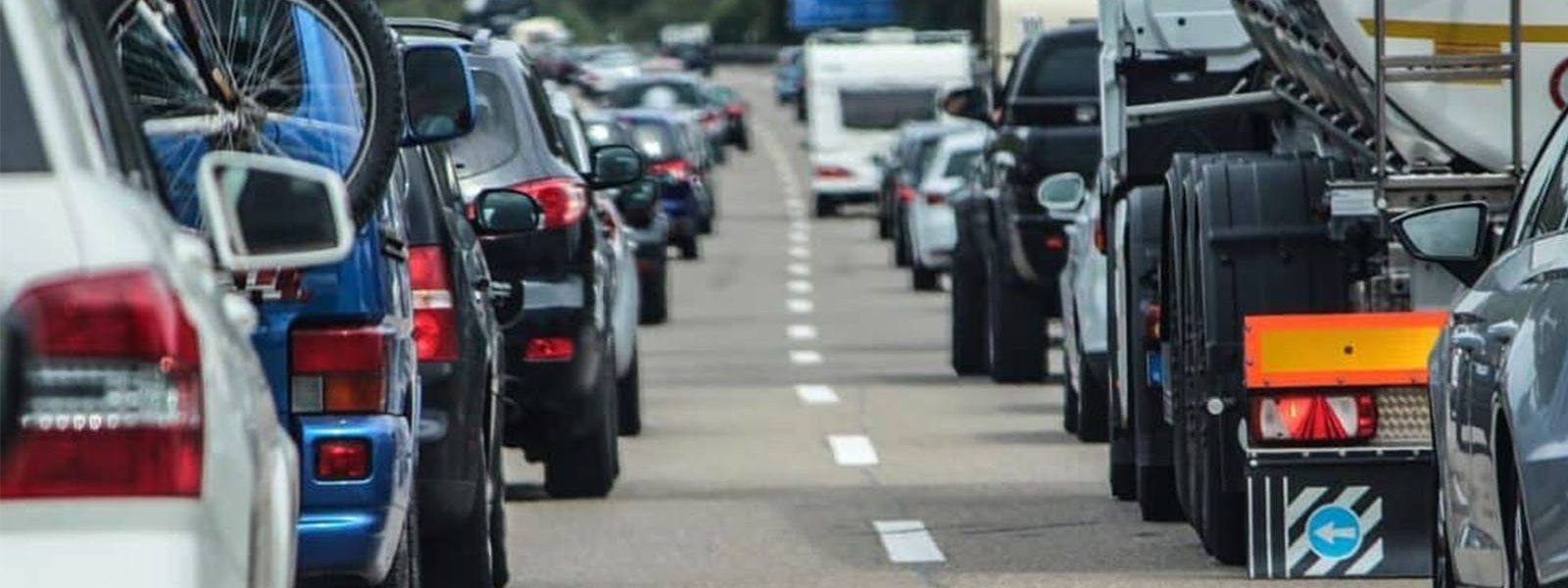 Виїзд з окупованих територій через Крим: що про це каже закон