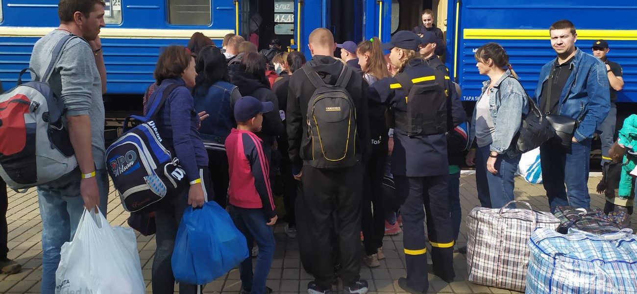 Переселенці можуть безплатно виїхати потягом з небезпечних регіонів