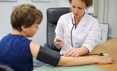 Медичні довідки школярам може видати сімейний лікар